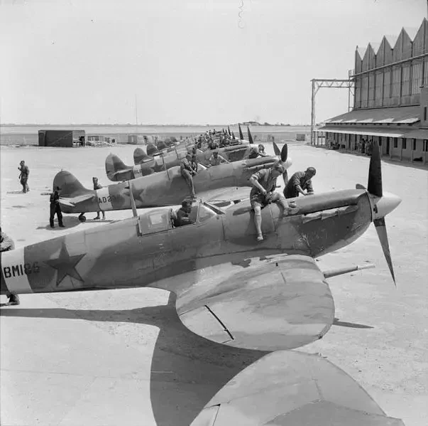 Как советская разведка «развела» коллег из США на самолет