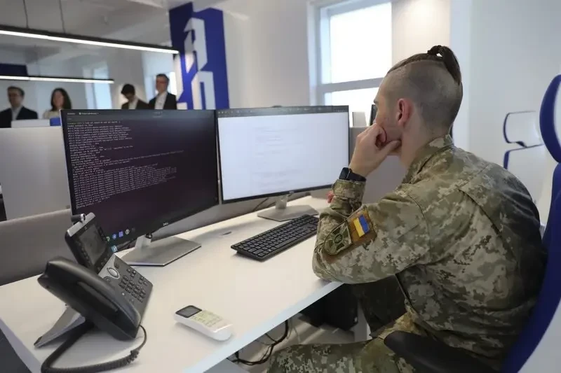 Украинские ресурсы: Киев провалил программу «контракт 18-24», молодёжь Украины не хочет идти в ВСУ даже за миллион гривен